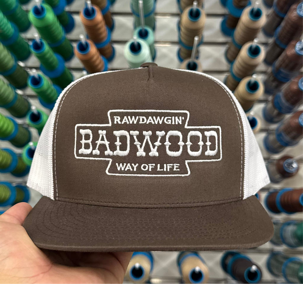 "RAWDAWGIN" Classic Trucker in BROWN/WHITE