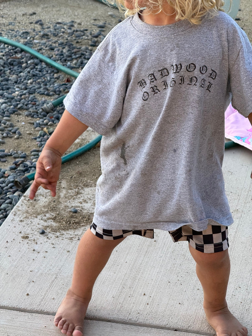 O.G. OLD ENGLISH - YOUTH TEE