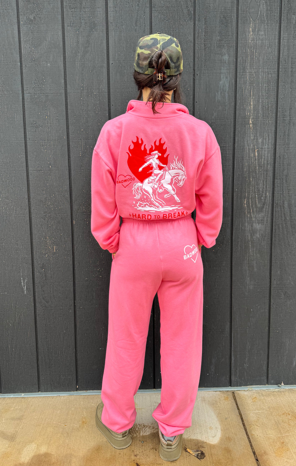 "HARD TO BREAK" SWEATPANTS in BUBBLEGUM