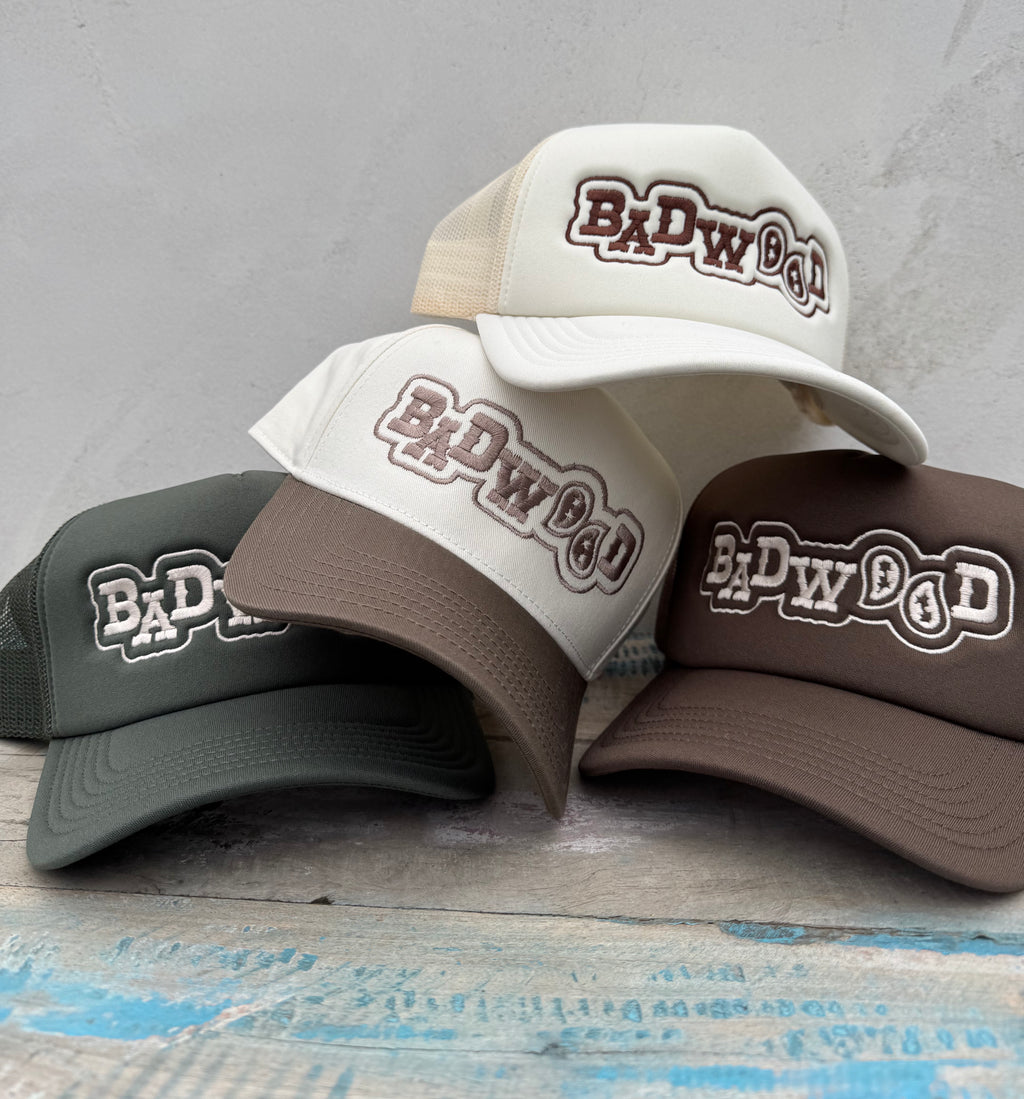 "PAISLEY" TRUCKER HAT in ARMY